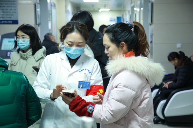 多措并举 忙而有序——南充市身心医院积极应对节后就诊高峰